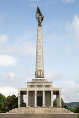 Fototapeta na wymiar Bratislava - Slowakei - Soldatenfriedhof/Kriegerdenkmal Slavin