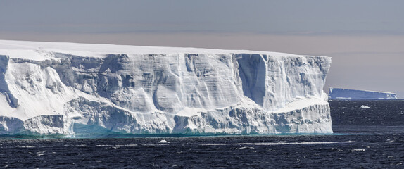 Antarctic icebergs