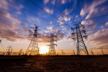 Fototapeta premium the pylon in the evening