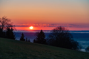 Sonnenaufgang, Hohenpeissenberg, Oberbayern, Pfaffenwinkel, Bayern, Deutschland
