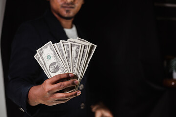 Business people choose to save money for investment Starting from collecting money, banknotes
