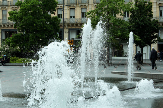 Fountain Splash In High Shutter Speed In A Park In Toulouse