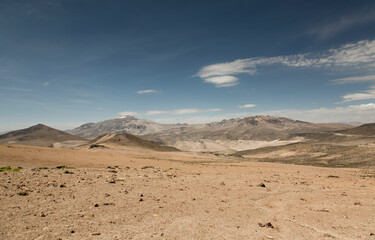 Fototapeta na wymiar Andes Peru Montanhas Céu Cordilheira