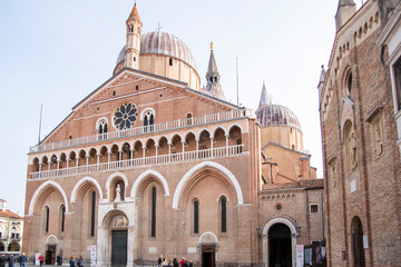 Fototapeta na wymiar Basilica Sant'Antonio Padova
