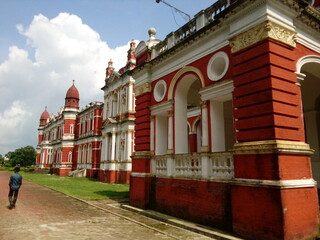 Obraz premium Cooch Behar Palace, Cooch Behar, West Bengal, Cooch Behar Palace, also called the Victor Jubilee Palace, is a landmark in Cooch Behar city, West Bengal. It was modeled after the Buckingham Palace.