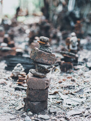 the close up focus on a rock set up in a high line
