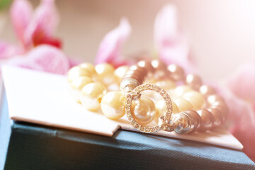 Diamond bead bracelet and jewelry set, solar illumination