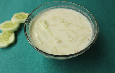 Cucumber raita