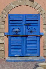 La porte bleue