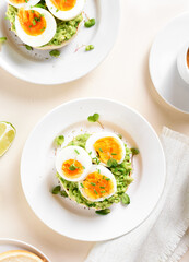 Avocado egg sandwiches