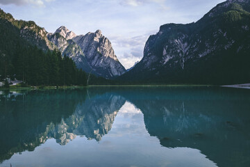 Fototapeta na wymiar The beautiful Dobiacco lake in the Italian Dolomites