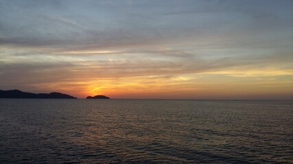 Fototapeta na wymiar sunset at Koh Chang