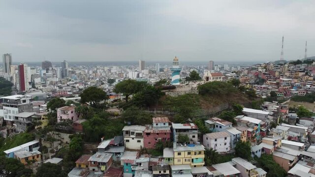 Descubrimiento Guayaquil - cerro Santa Ana - faro