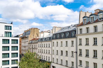 Fototapeta na wymiar Paris, beautiful buildings, view from the coulee verte Rene-Dumont in the 12th district, footpath 