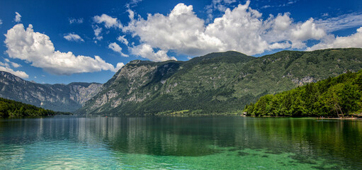 Obraz na płótnie Canvas Lake Bohinj in Slovenia 