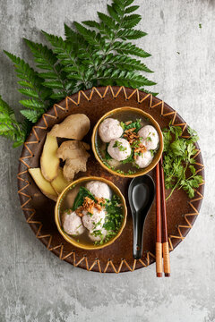 Baso Bilder Durchsuchen 1,014 Archivfotos, und Videos