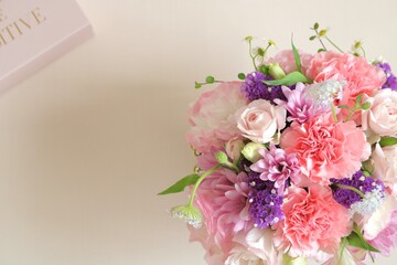 ピンクのカーネーションの花束