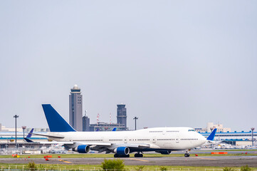 747, Narita airport, Tokyo, Japan - obrazy, fototapety, plakaty