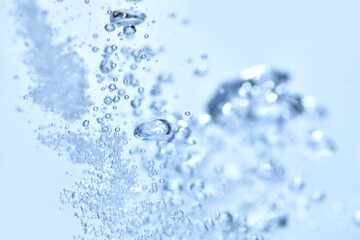 水中を漂う気泡