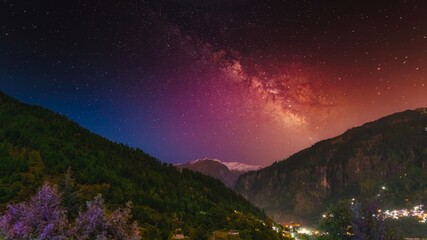 milkyway over the mountains