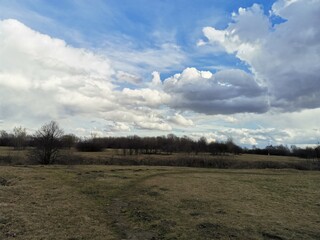 Fototapeta na wymiar landscape with clouds 