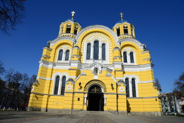 Fototapeta na wymiar KYIV, UKRAINE - APRIL 10, 2019: Saint Volodymyr Cathedral (St. Vladimir Cathedral) built in neo-Byzantine style, orthodox church in Kiev (Kyiv), capital city of Ukraine, Eastern Europe