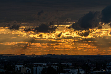 dramatic sunset in the mountains - Salzburg mit Blickrichtung Bayern