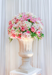 flower bouquet rose on the vase for decoration wedding event