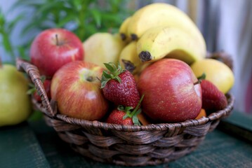 Naklejka na ściany i meble basket of apples