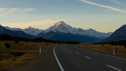 The highest mountain in New Zealand. Scenic highway drive along Lake Pukaki in Aoraki Mt Cook National Park, South Island of New Zealand.