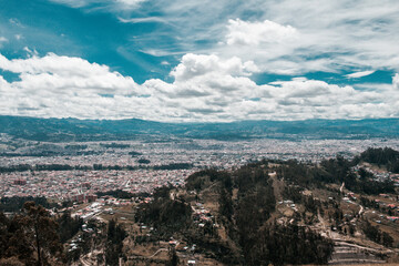Panor&aacute;mica de la ciudad de Cuenca Ecuador