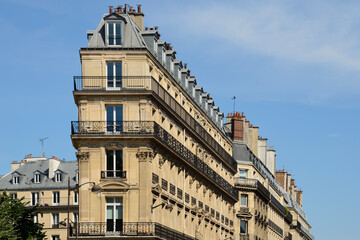 Immeuble haussmannien à Paris – Haussmannian building in Paris, France © PlanetEarthPictures