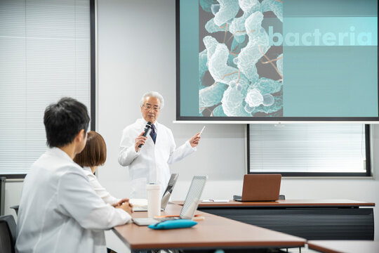 Meeting of Healthcare Worker