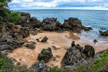 Fototapeta na wymiar beautiful view of a beach with rocks on the Spanish coast