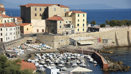 L'antico porto mediceo di Piombino