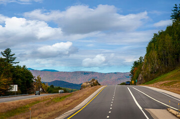 The Rivers, Lakes and Mountains of the New England States in Autumn Splendour.The Autumn colours are magnificent in New England.You can cruise on the lakes and marvel as the leaves turn red and gold

