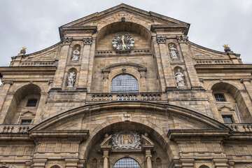 Obraz premium Church St. Martin (Martinskirche, 1690) in Bamberg - Catholic parish church consecrated to St. Martin. Jesuit College with St. Martins Church was at this place from 1248. Bamberg, Bavaria, Germany.