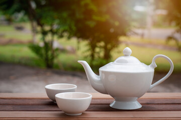 Tea and coffee cup, shoot with role of third
