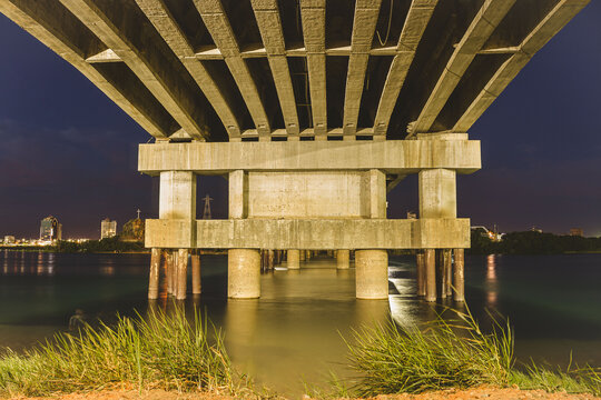 arquitetura ponte abstrato urbano
