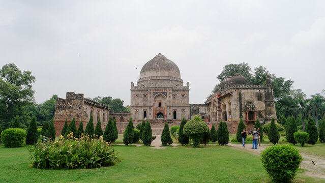 Scenic view of the Shish Gumbad tomb in Lodhi Gardens, India