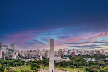 Foto aerea, do obelisco da Revolução de 1932 em São Paulo