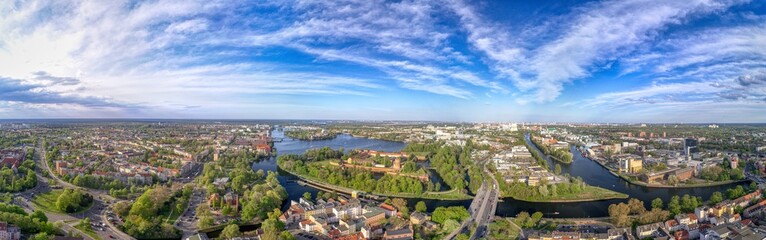 Fototapeta na wymiar Kleines Panorama von der Havel und der Spandauer Zitadelle, Mai 2021