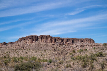 Fototapeta na wymiar red rock canyon mesa in the desert
