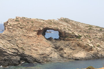 Fototapeta premium view of the coast of island