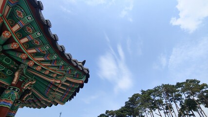 south korea temple architecture, blue sky
