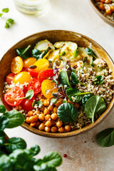 Quinoa, chickpeas and vegetables bowl