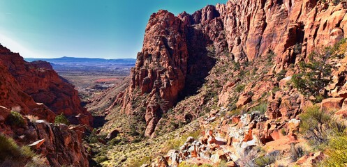 Padre Canyon, Snow Canyon State Park, Saddleback Tuacahn desert hiking trail landscape panorama views, Cliffs National Conservation Area Wilderness, St George, Utah, United States. USA. © Jeremy