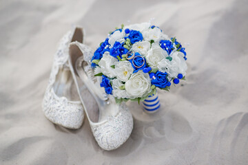 Fototapeta na wymiar Wedding accessories of the bride. Bridal bouquet.