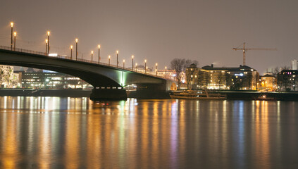 Fototapeta na wymiar Kennedybrücke in Bonn