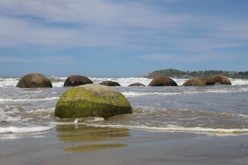 Moeraki Boulders / Moeraki Boulders /